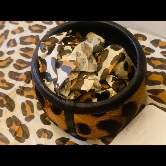 Clever Carriage Company Bangle - Picture 2 of 8